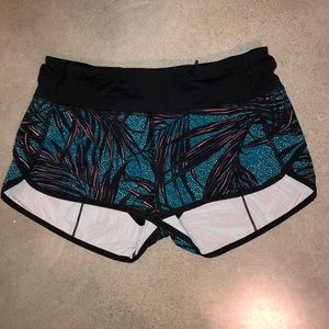 Patterned lulu shorts
